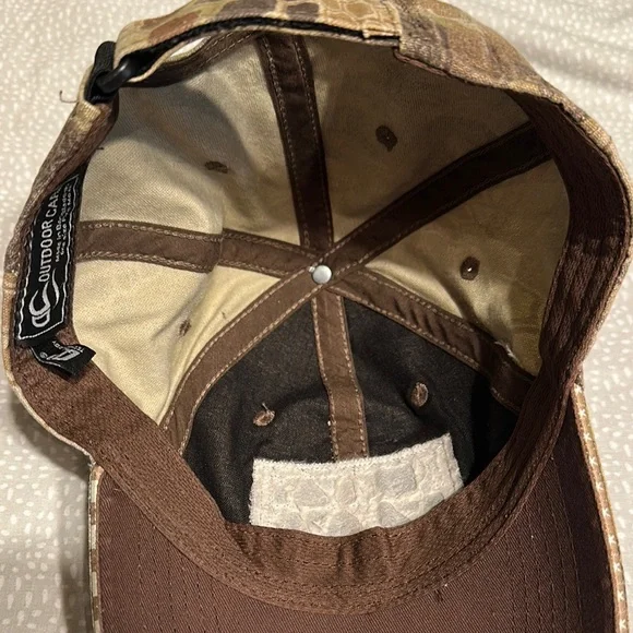 Camouflage Cap with American Flag Patch - Picture 5 of 10